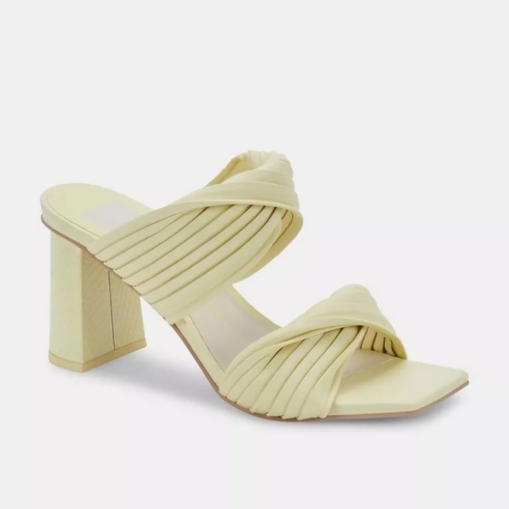 💚▪️Dolce Vita▪️ Pilton  lemon creme stella -Heels in yellow  Size 8